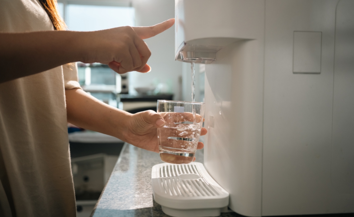 Hidratación y Bienestar: El Papel Vital del Agua en Tu Salud Diaria