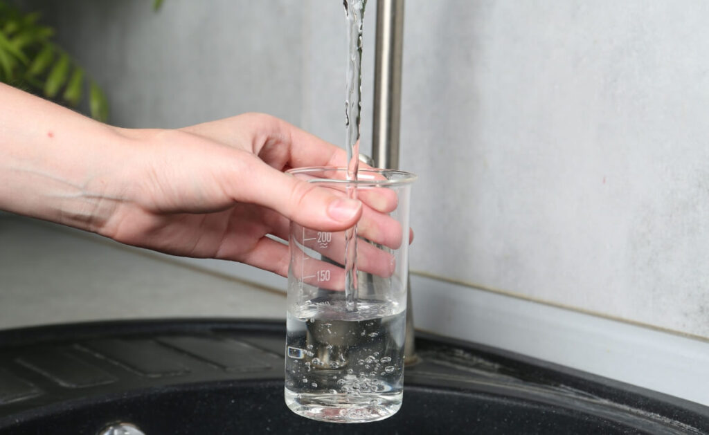 El Agua que Bebemos Afecta Nuestro Organismo y Sistema Inmunológico